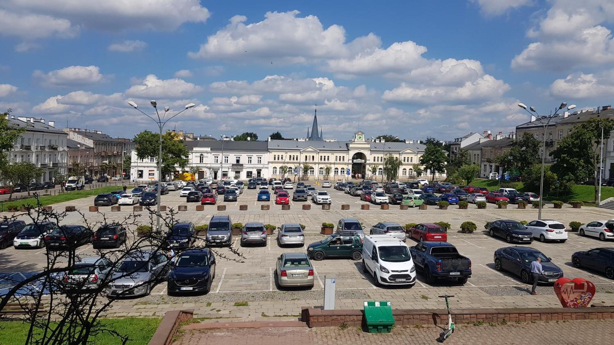Apartamenty Centrum Plac Wolnosci Aparthotel Kielce Esterno foto